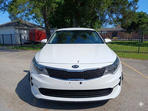 Used 2016 Kia Optima LX w/ LX Convenience Package FWD image 11