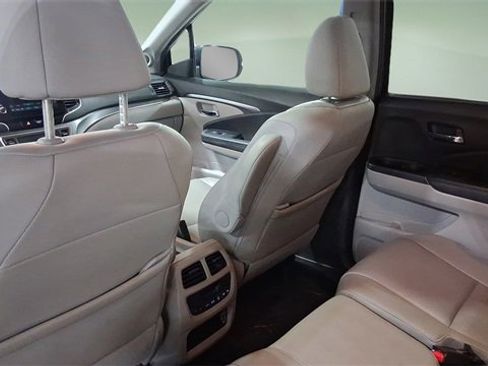 Used 2021 Honda Pilot Special Edition image 24