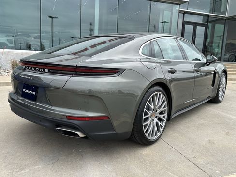New 2026 Porsche Panamera 4 image 7