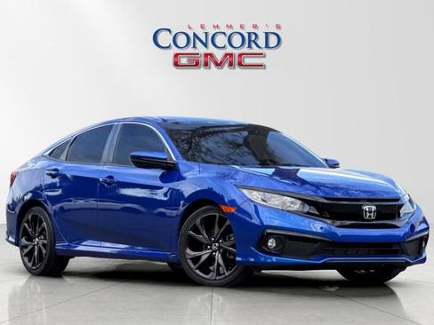 Used 2019 Honda Civic Sport image 2