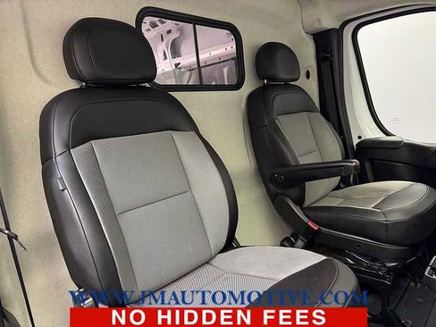Used 2024 RAM ProMaster 2500 w/ Convenience Group FWD image 19