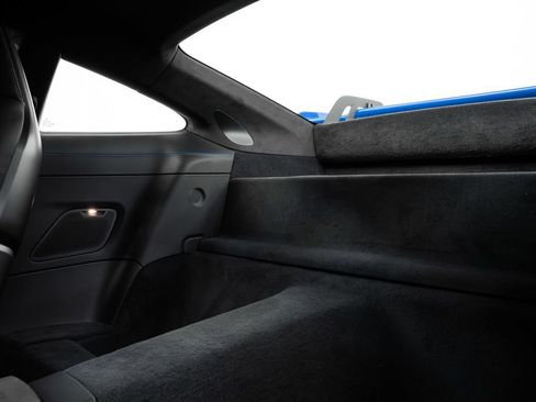 Used 2025 Porsche 911 GT3 image 43