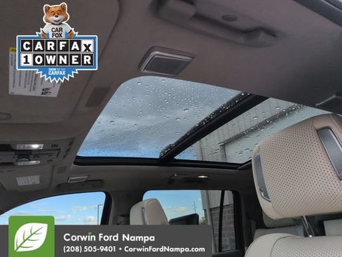 Used 2025 Cadillac Escalade ESV Sport Platinum w/ LPO, Floor Liner Package AWD/4WD image 23