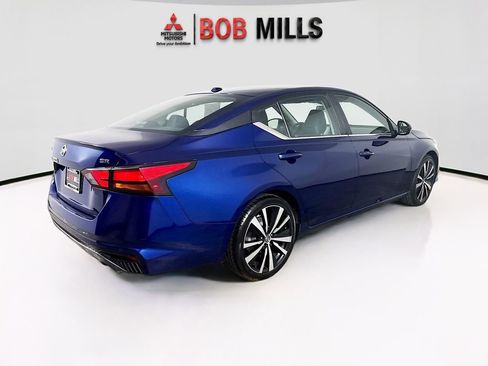 Used 2022 Nissan Altima 2.5 SR FWD image 7
