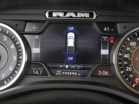 Used 2020 RAM 1500 Laramie image 33