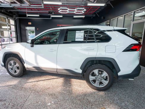 Used 2024 Toyota RAV4 XLE image 2