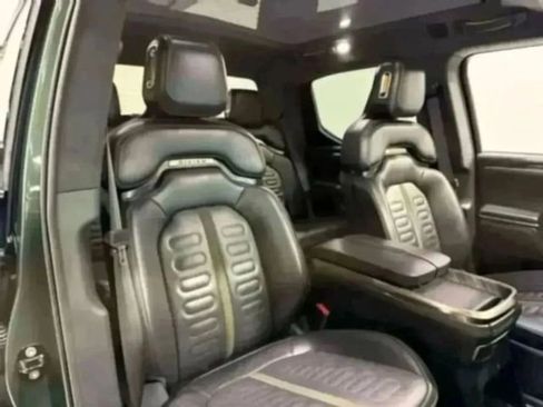 Used 2022 Rivian R1T Adventure image 25