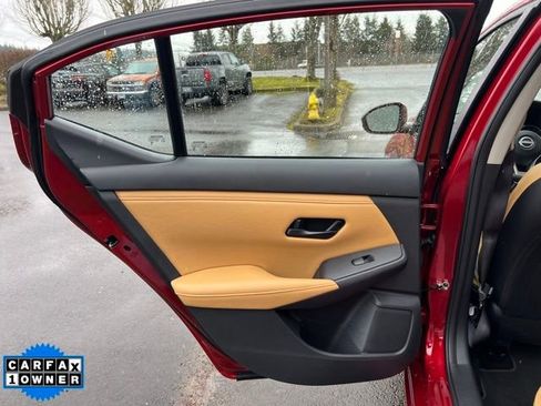 Used 2025 Nissan Sentra SV w/ SV Premium Package image 11