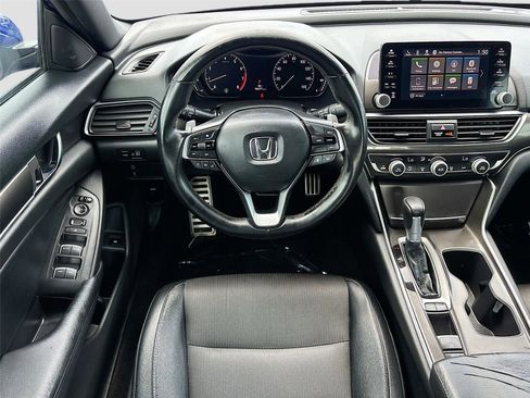 Used 2018 Honda Accord Sport image 20