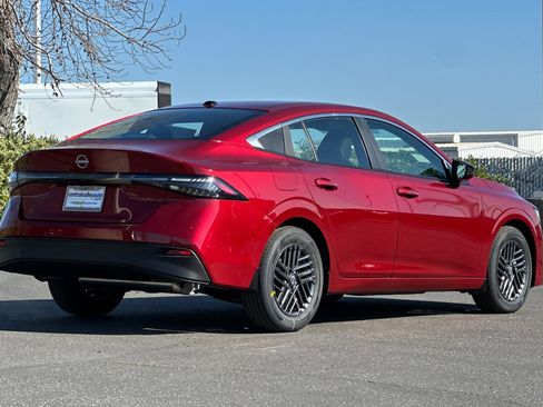 New 2026 Nissan Sentra SV w/ SV Convenience Package FWD image 4