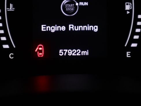 Used 2023 Jeep Renegade Latitude w/ Premium Group AWD/4WD image 19