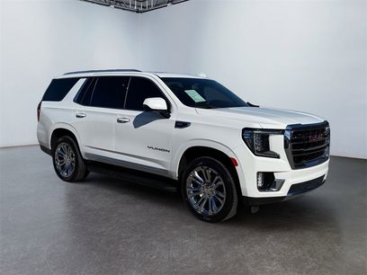 Used 2022 GMC Yukon SLT w/ SLT Premium Package