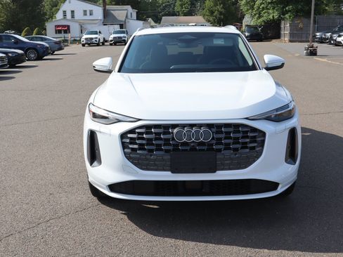 Used 2025 Audi Q5 Prestige AWD/4WD image 2