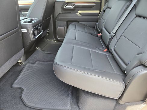 New 2025 GMC Sierra 2500 Denali w/ Denali Reserve Package image 8