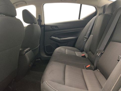 Used 2023 Nissan Altima 2.5 SV image 18