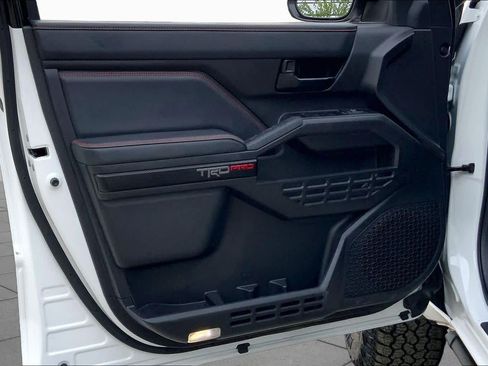 Used 2025 Toyota Tacoma TRD Pro AWD/4WD image 22