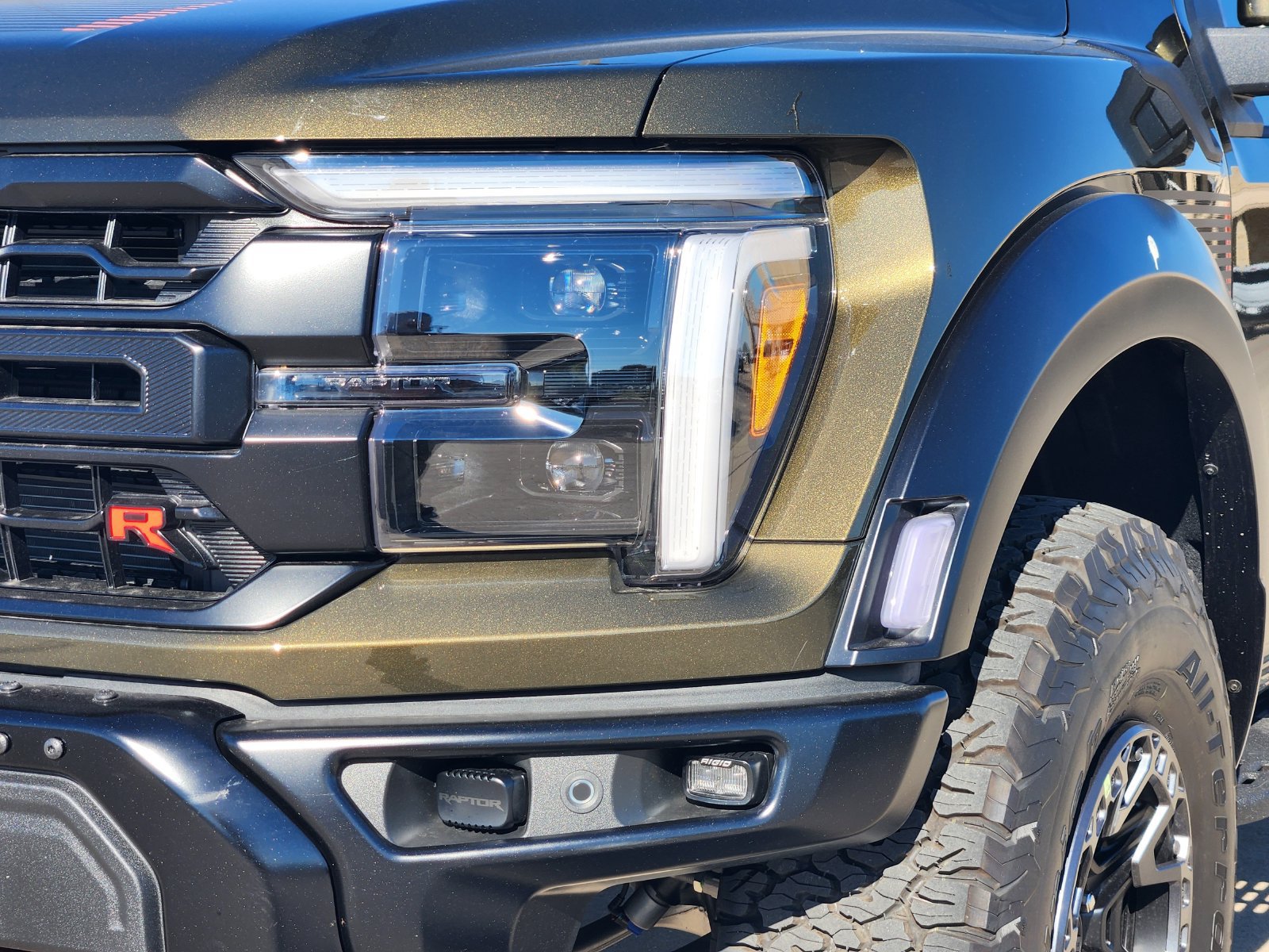 New 2026 Ford F150 Raptor w/ Equipment Group 803A Raptor R AWD/4WD image 10