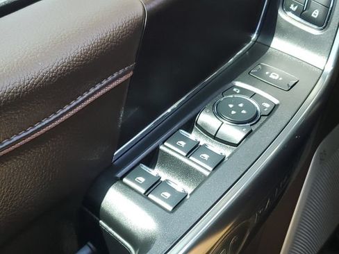 Used 2025 Ford F250 King Ranch AWD/4WD image 21