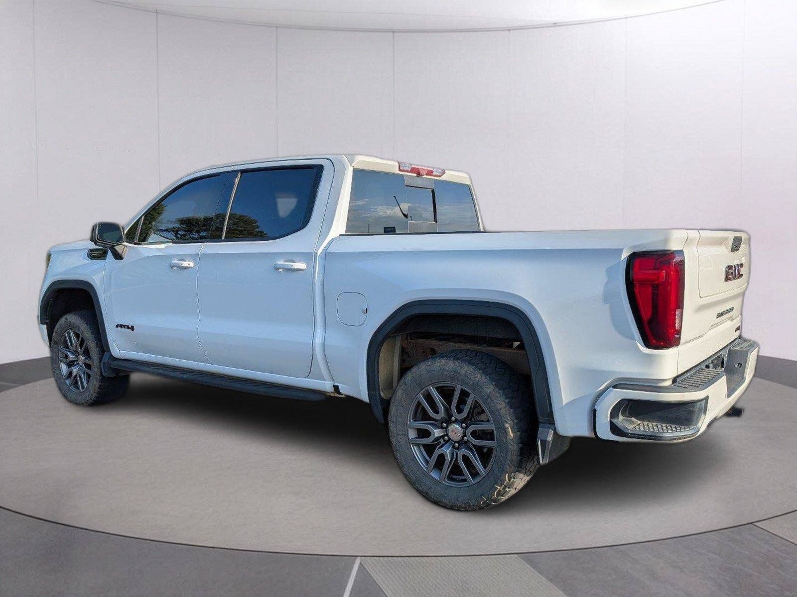 Used 2021 GMC Sierra 1500 AT4 w/ AT4 Carbonpro Edition AWD/4WD image 5