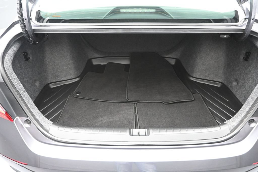 Used 2018 Honda Accord LX image 29