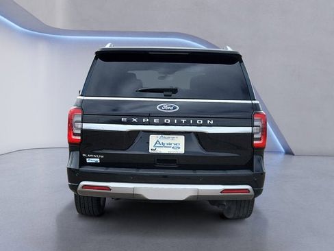 Used 2023 Ford Expedition Platinum image 4