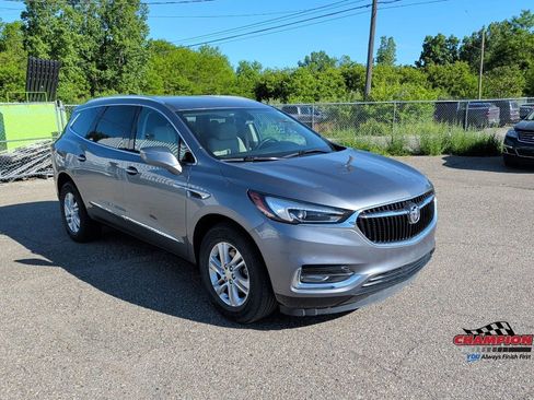 Used 2020 Buick Enclave Essence w/ Sound and Sites Package AWD/4WD image 8