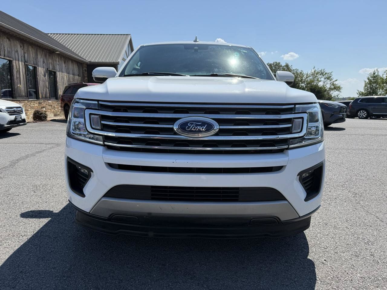 Used 2020 Ford Expedition XLT w/ Equipment Group 201A RWD image 9