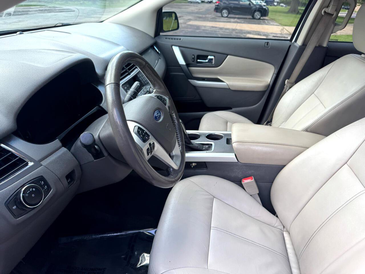 Used 2013 Ford Edge SEL FWD image 23