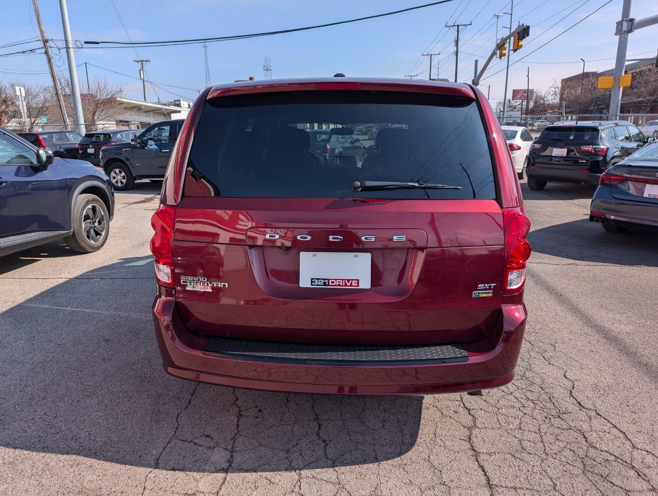 Used 2017 Dodge Grand Caravan SXT FWD image 7