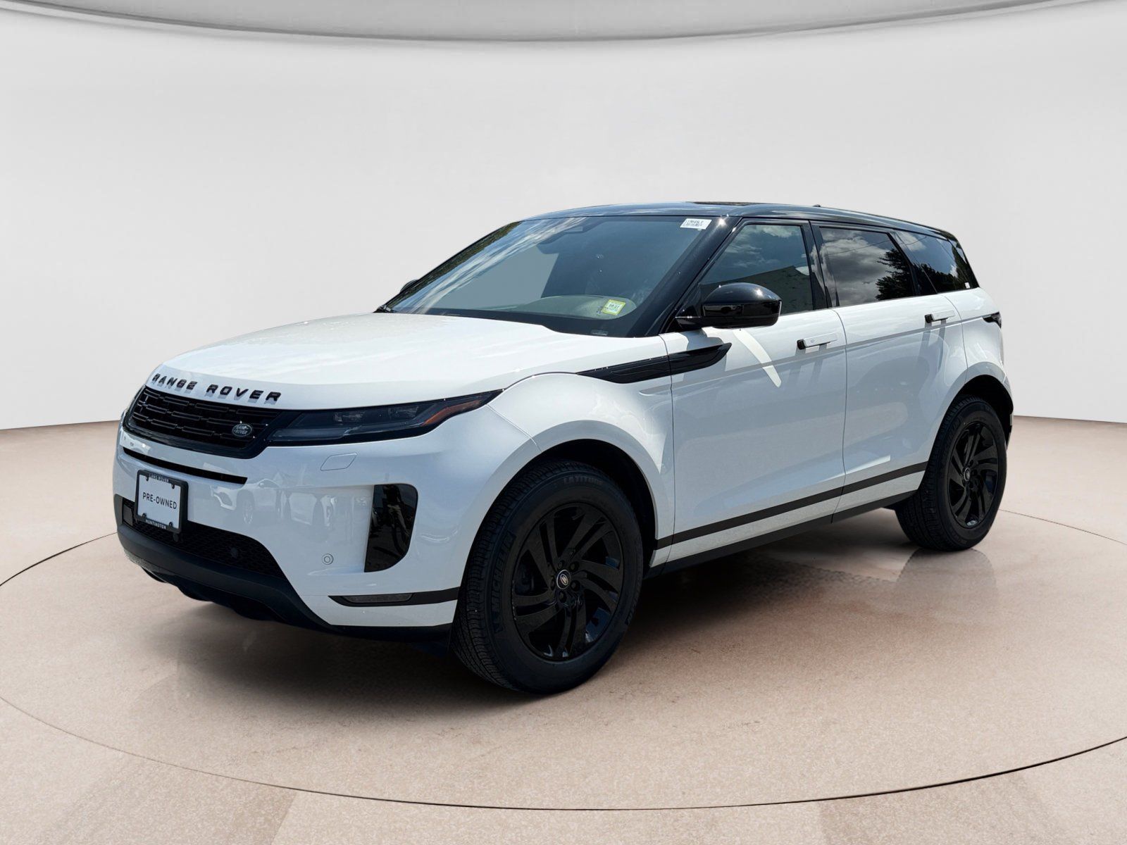 Used 2024 Land Rover Range Rover Evoque S AWD/4WD image 1