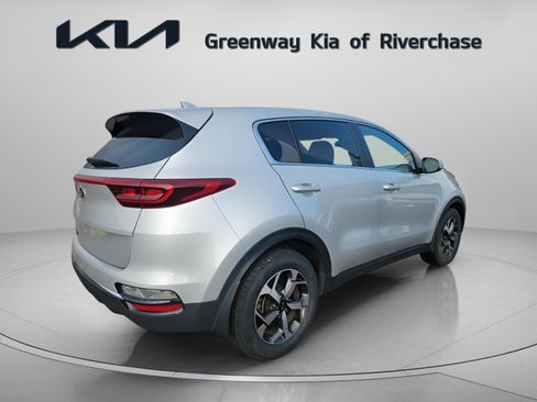 Used 2022 Kia Sportage LX image 7