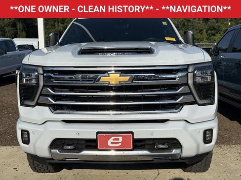 Used 2026 Chevrolet Silverado 2500 High Country w/ Technology Package AWD/4WD image 2