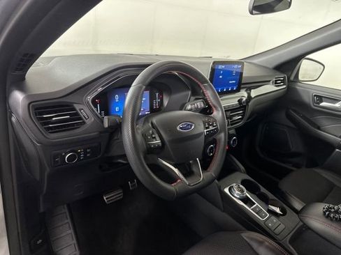 Used 2024 Ford Escape ST-Line image 13
