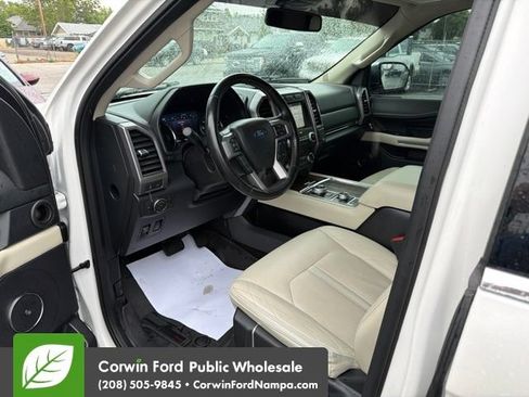 Used 2019 Ford Expedition Platinum AWD/4WD image 12