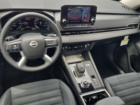 New 2026 Nissan Rogue SL AWD/4WD image 10