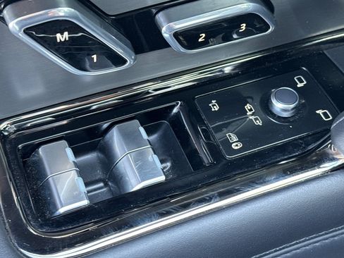 Used 2024 Land Rover Range Rover Sport Dynamic SE image 11