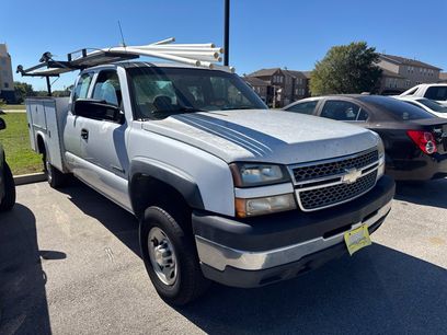 Used 2005 Chevrolet Silverado 2500 W/T w/ Skid Plate Package