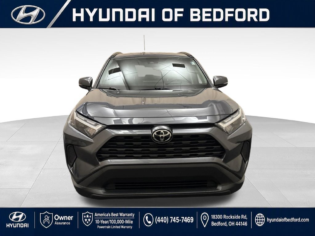 Used 2025 Toyota RAV4 LE AWD/4WD image 2