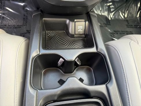 Used 2017 Honda CR-V EX-L image 16