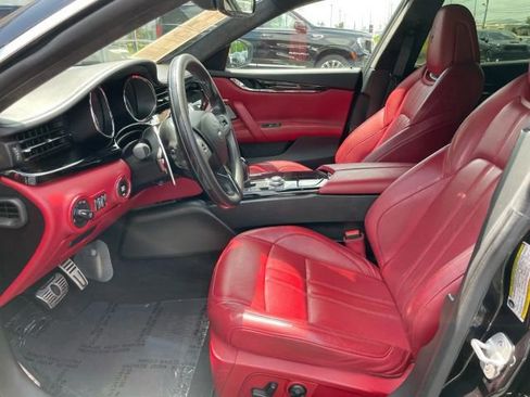 Used 2017 Maserati Quattroporte GTS GranSport image 25