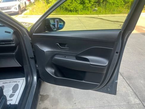 Used 2026 Hyundai Kona SEL Sport FWD image 17