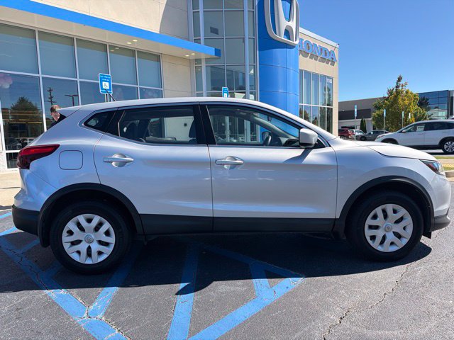 Used 2019 Nissan Rogue Sport S FWD image 5