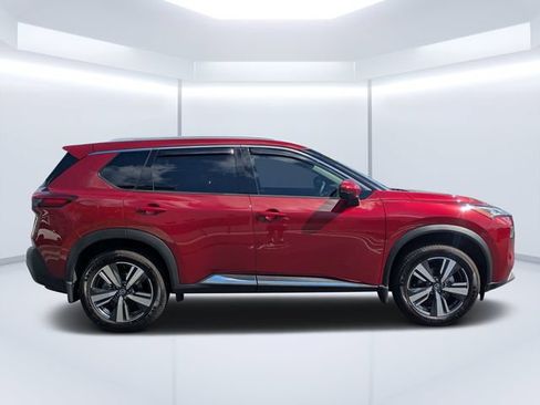 Used 2021 Nissan Rogue SL FWD image 2