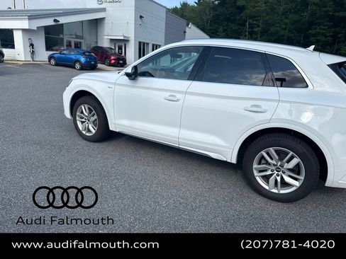 Used 2022 Audi Q5 2.0T Premium w/ Convenience Package AWD/4WD image 12