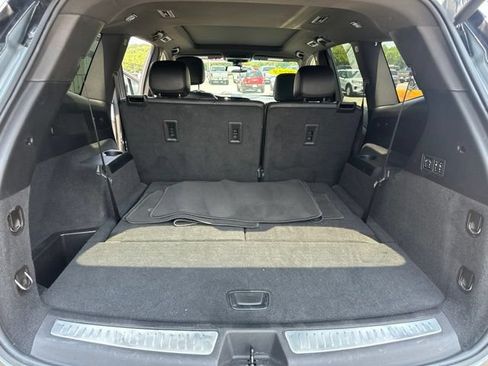 Used 2023 Cadillac XT6 Premium Luxury FWD image 12