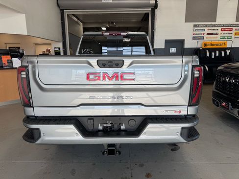 New 2026 GMC Sierra 2500 AT4 image 6