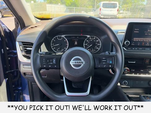 Used 2021 Nissan Rogue SV FWD image 16