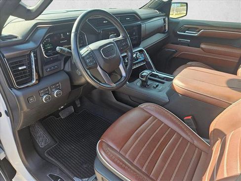 Used 2023 GMC Sierra 1500 Denali Ultimate image 9