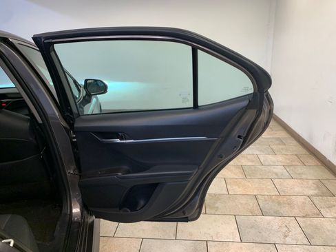 Used 2023 Toyota Camry SE FWD image 40