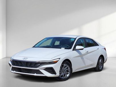 Certified 2025 Hyundai Elantra Blue